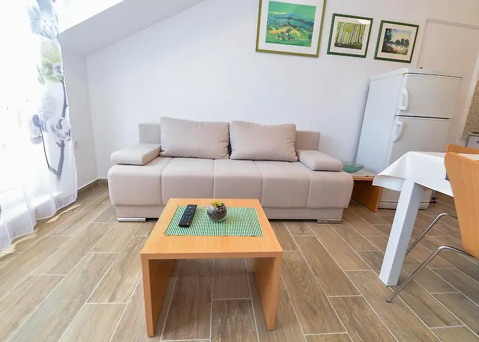Arta Apartments