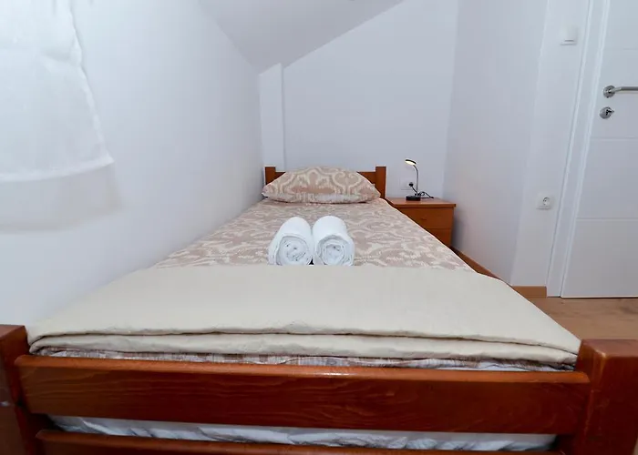 Arta Apartments